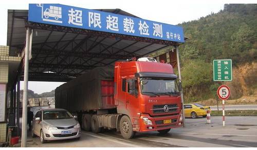 每月8次，全省统一行动 严查货车超限超载，筑牢道路安全防线
